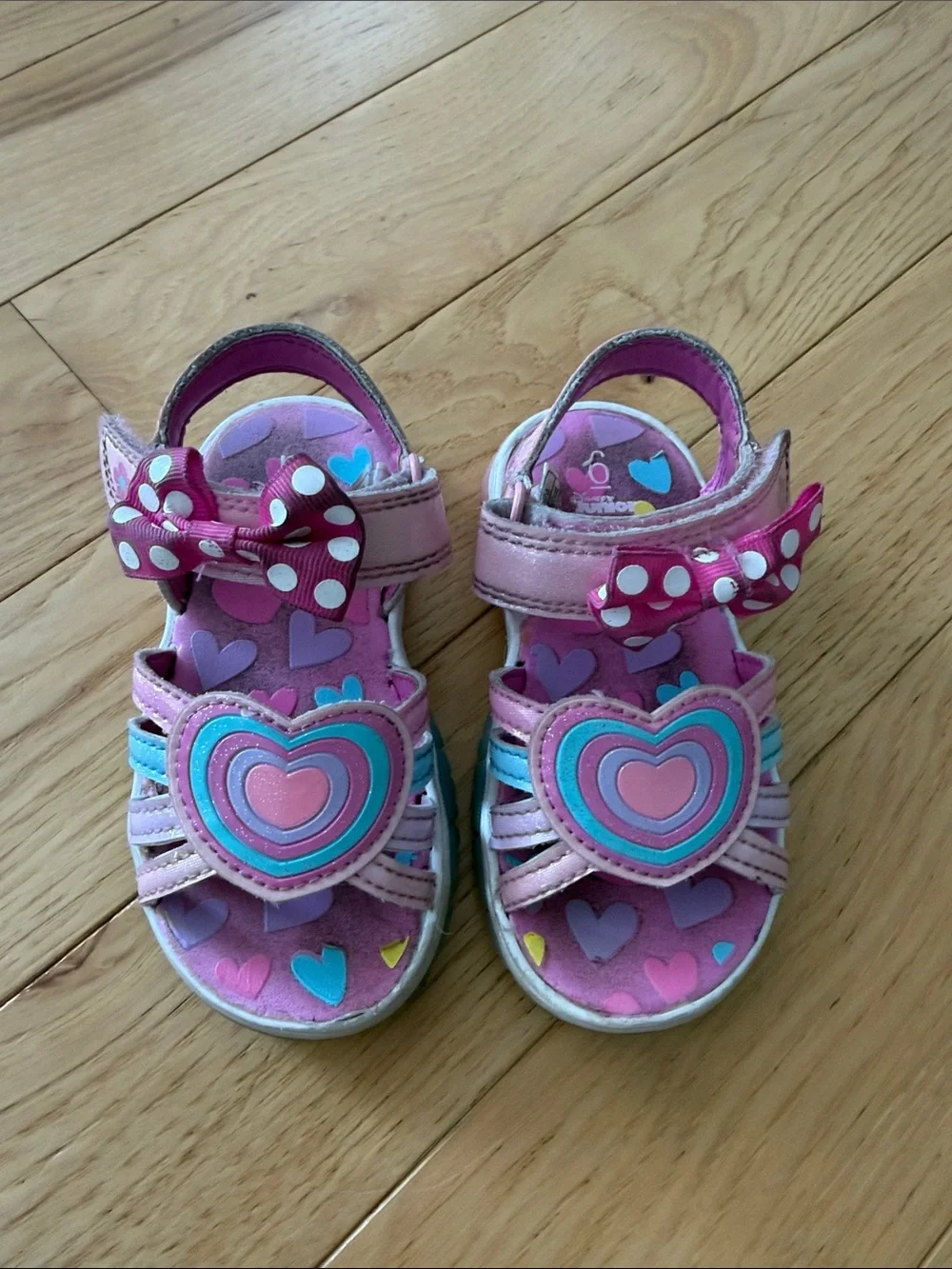 Disney Toddler Minnie Mouse Light-Up Pink Heart Sandals with Bow Accent
